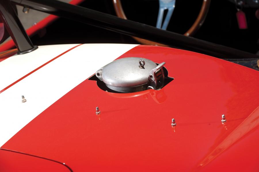 Детали экстерьера Shelby Cobra 289 Competition (CSX 2290) 1964 года  (фото 7 из 32)